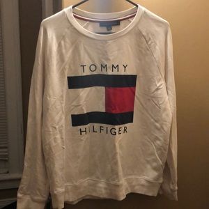 tommy hilfiger sweater